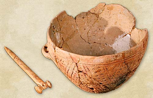7.Bone pin and vessel with corded ornamentation, the Ochre Graves culture - Bronze Age